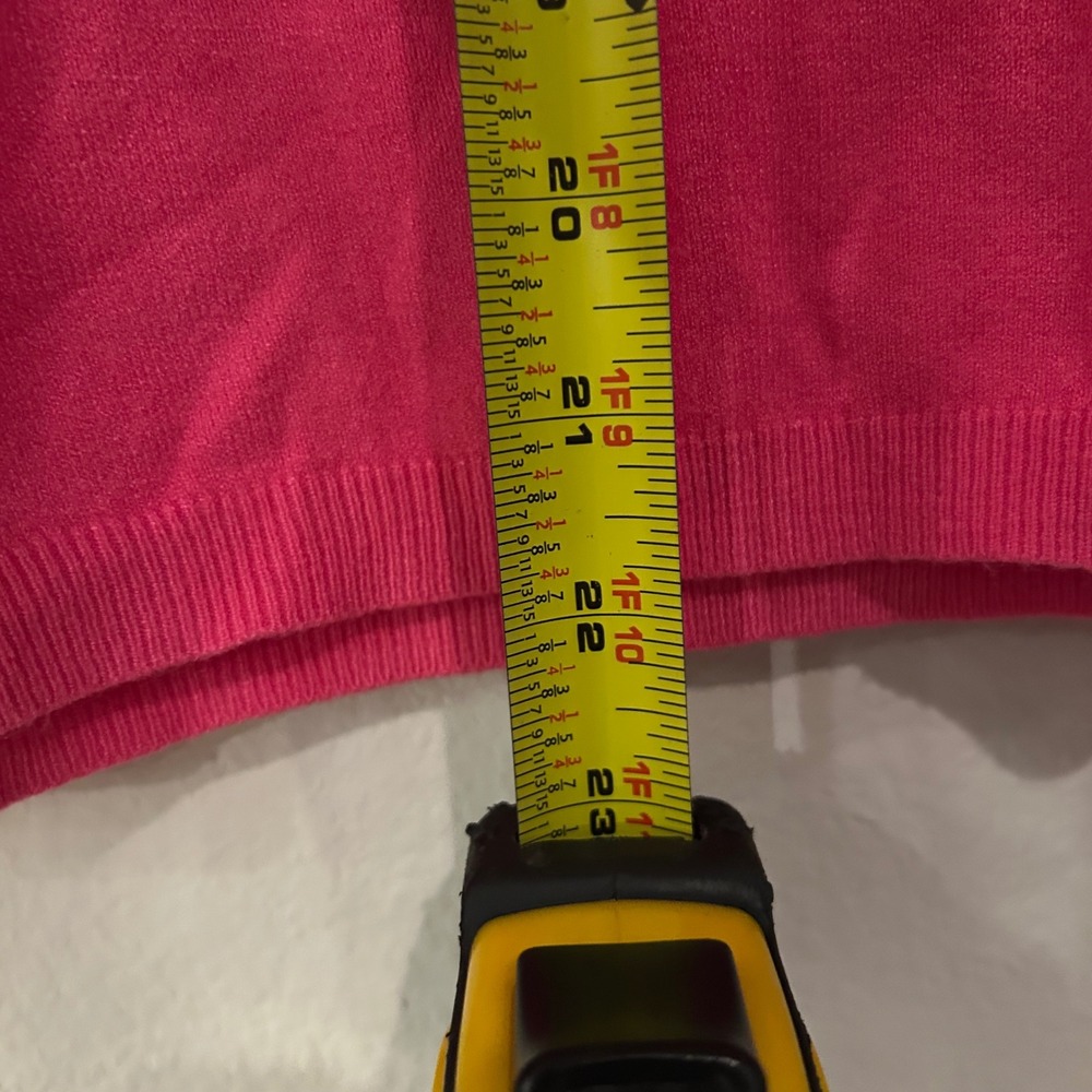 Dèluc Hot Pink Puff Sleeve Sweater Womens Medium Lightweight Knit Crew Neck Soft - Picture 8 of 11